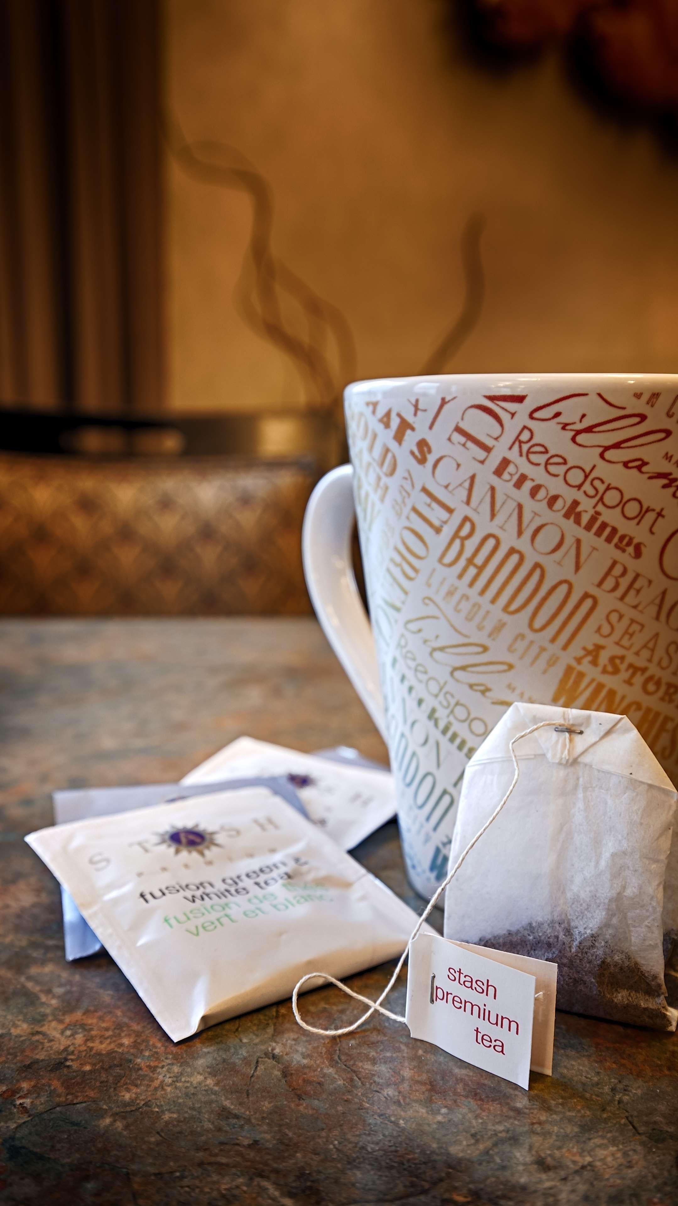 Best Western Holiday Hotel Coos Bay Bagian luar foto