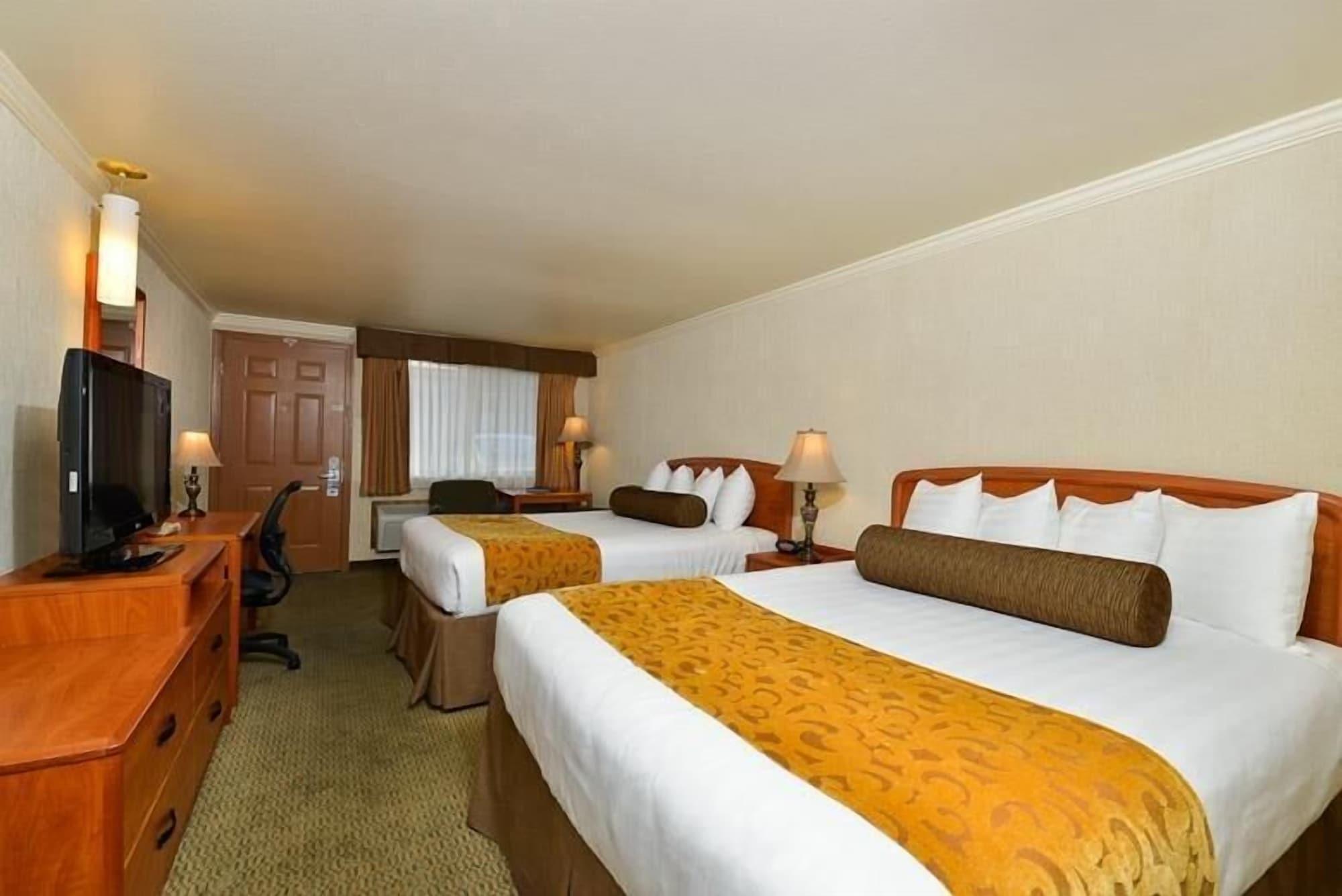 Best Western Holiday Hotel Coos Bay Bagian luar foto