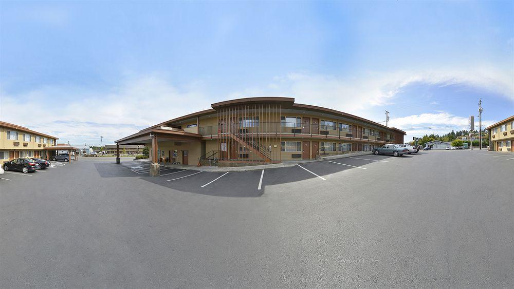 Best Western Holiday Hotel Coos Bay Bagian luar foto